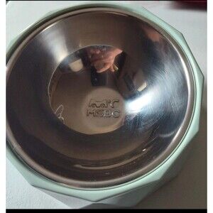 Tilted small pet bowl